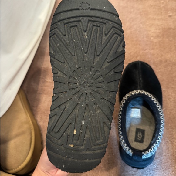 UGG Black Platform Slippers - Picture 4 of 6